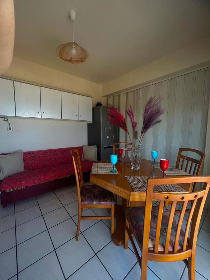 τina's Apartment