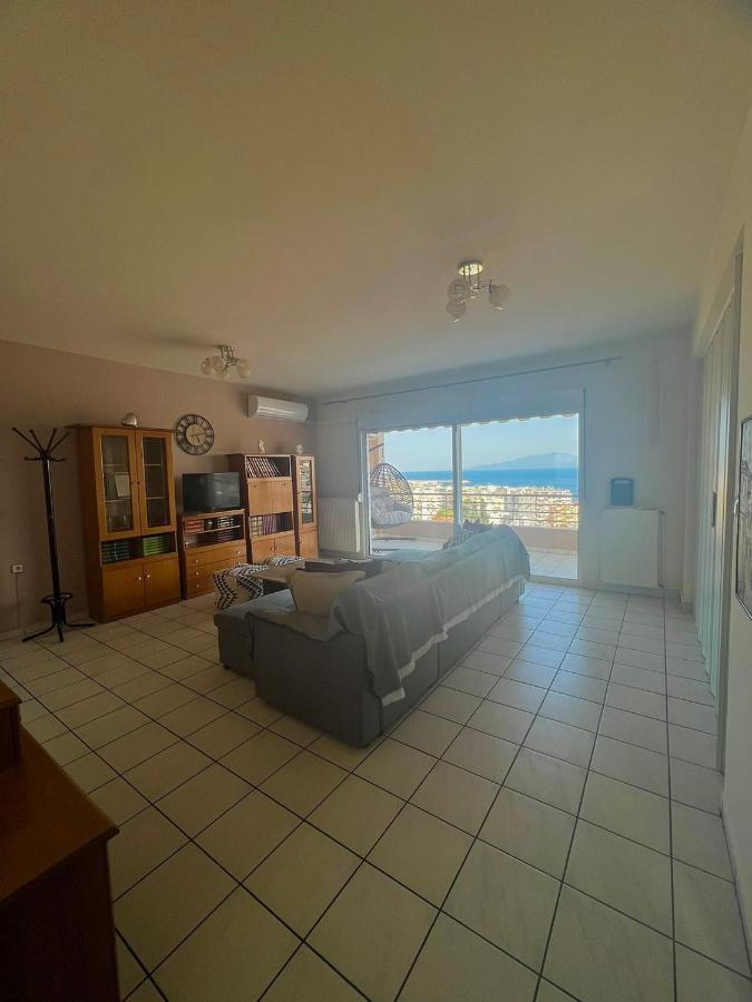 τina's Apartment