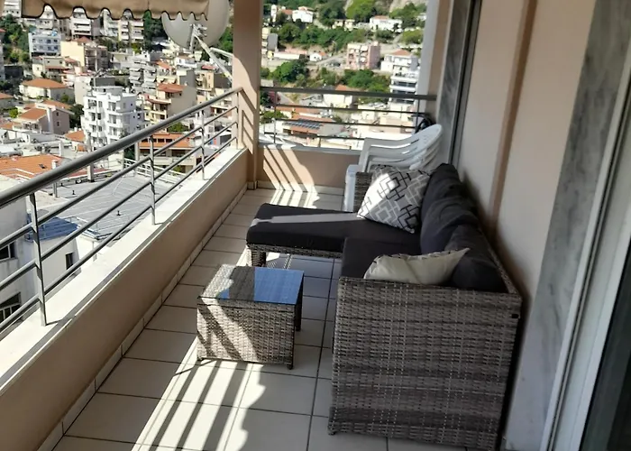 Τina\'S Apartment